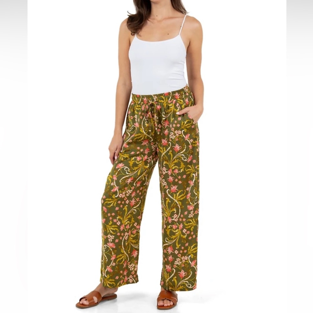 Fever Women's Floral Print Drawstring Pant Star olive size L